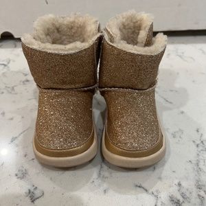 ugg 4/6